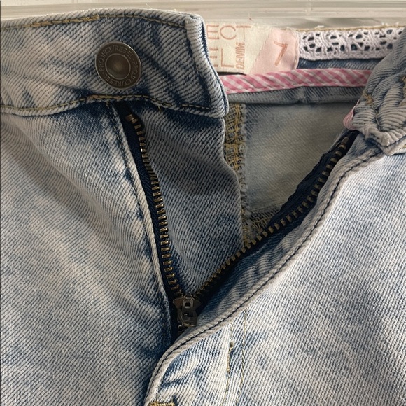 Light Wash Denim Shorts - Picture 8 of 12